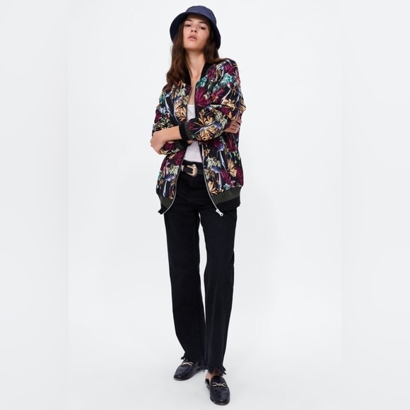 NWT ZARA Women’s Black Multi Floral Print Bomber Jacket Coat XS X-Small - Picture 2 of 2